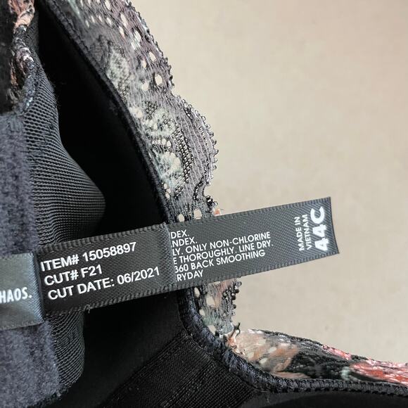 Torrid NWT Lightly Lined Everyday Wire-Free Bra Floral 360° Back Smoothing 44C - Picture 11 of 11